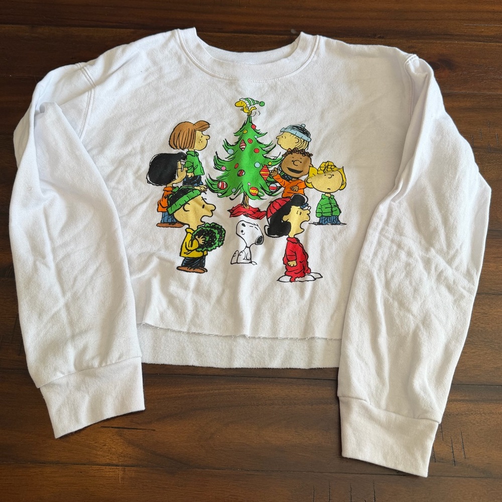 Peanuts Snoopy Christmas Crop Sweatshirt Charlie Brown Tree Holiday Graphic